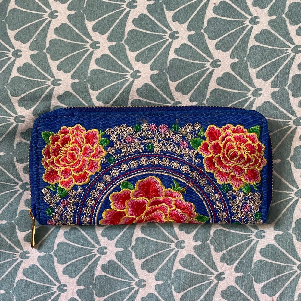 COPY - Embroidered floral boho wallet